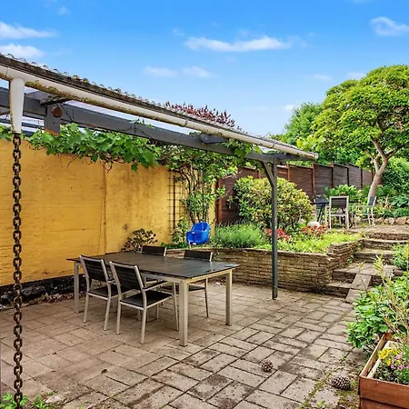 Vakantiehuis Noreen - 500m From The Sea By Interhome